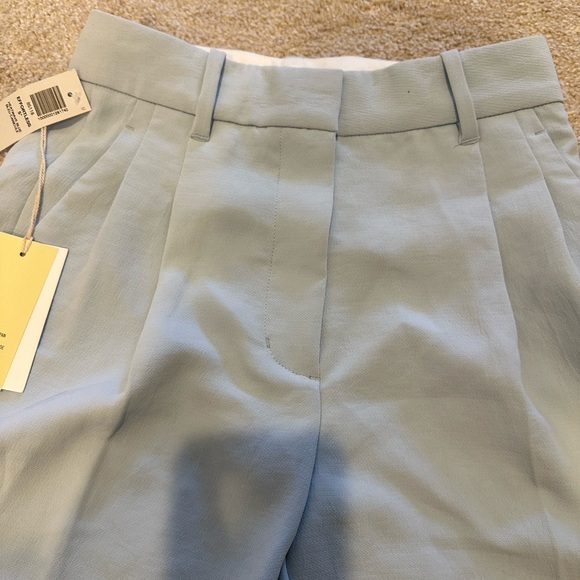 Wilfred Aritzia Effortless short 5” in heatwave blue size 0 NWT - Picture 3 of 4